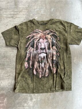Rainforest Cafe Olive Green Lion Rasta Dreadlocks Graphic Tee with Headphones